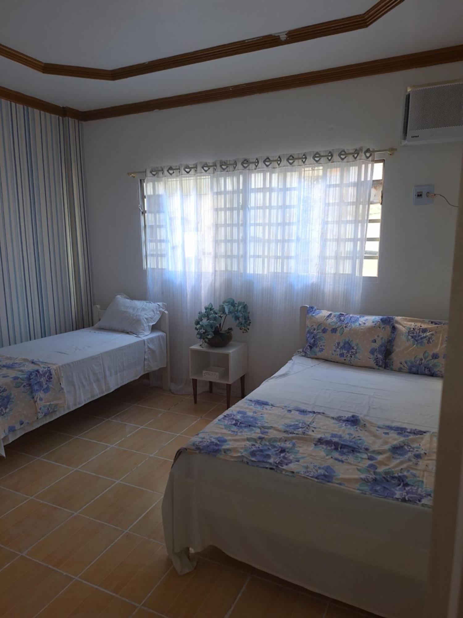 Quarto Triplo Com Banheiro Em Pousada E Restaurante Manaos Exterior foto